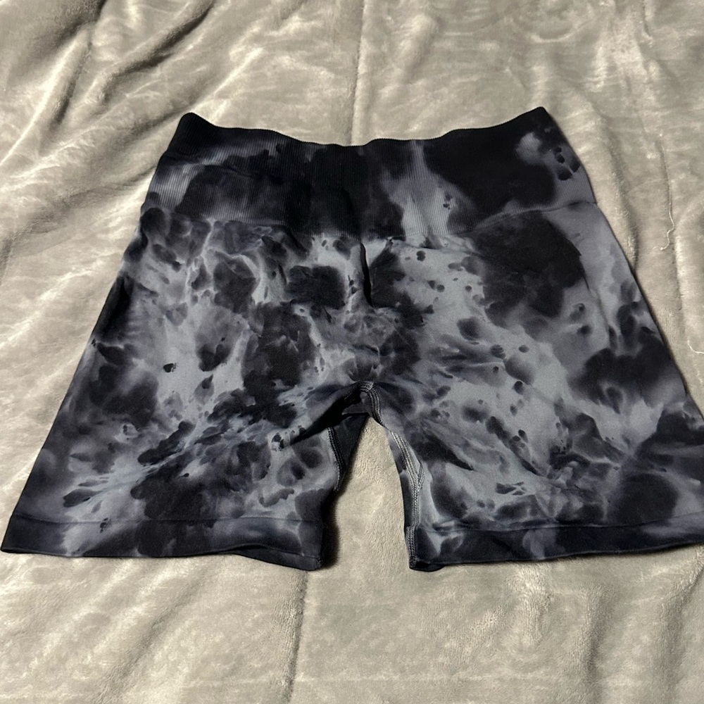 Aurola Black and Gray Tie-Dye Shorts